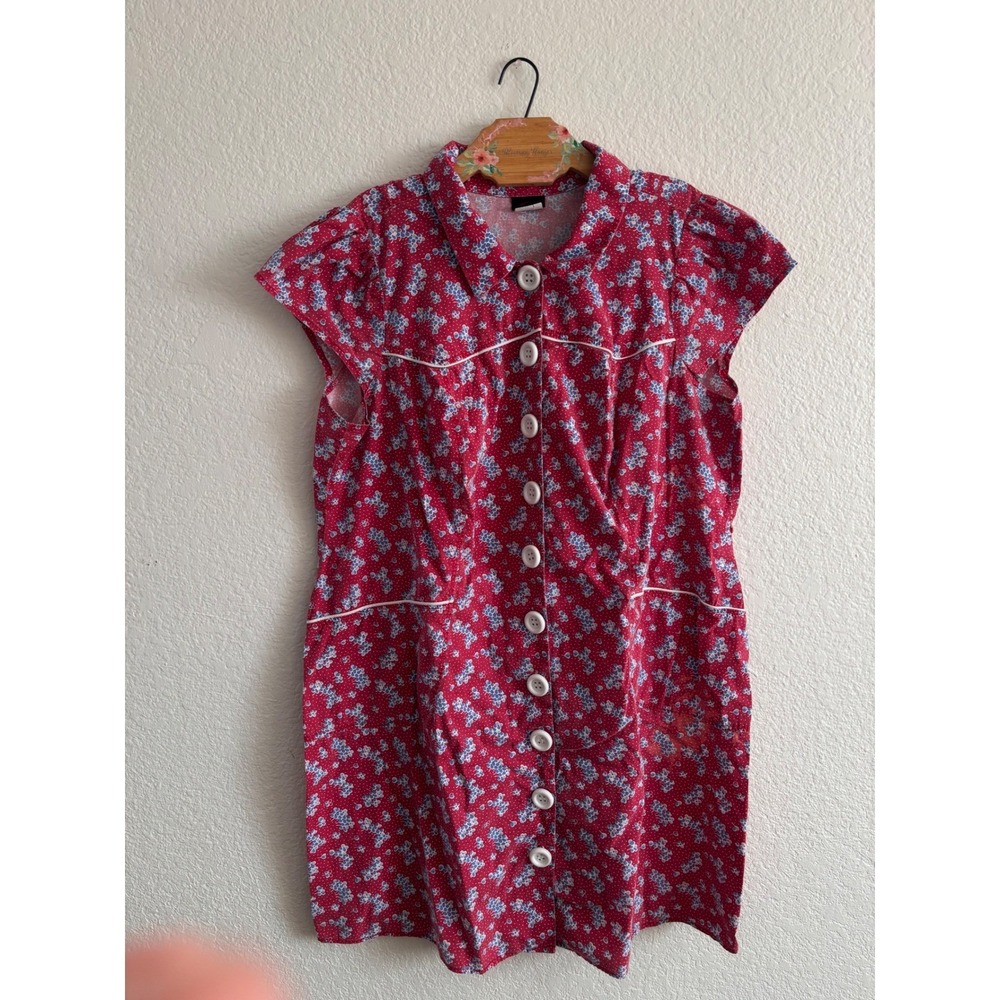 Vintage Red Floral Button Front House Dress / Day Dress with White Piping